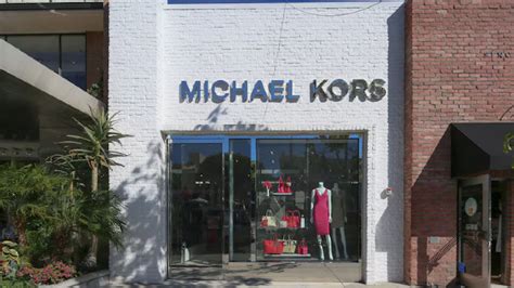 FTC seeks to block Kate Spade, Michael Kors merger .